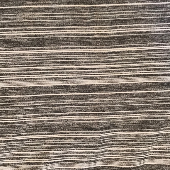 Grey Lululemon Tank Size 6 - Picture 3 of 3